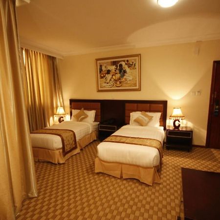 Caravan Hotel Addis Bagian luar foto