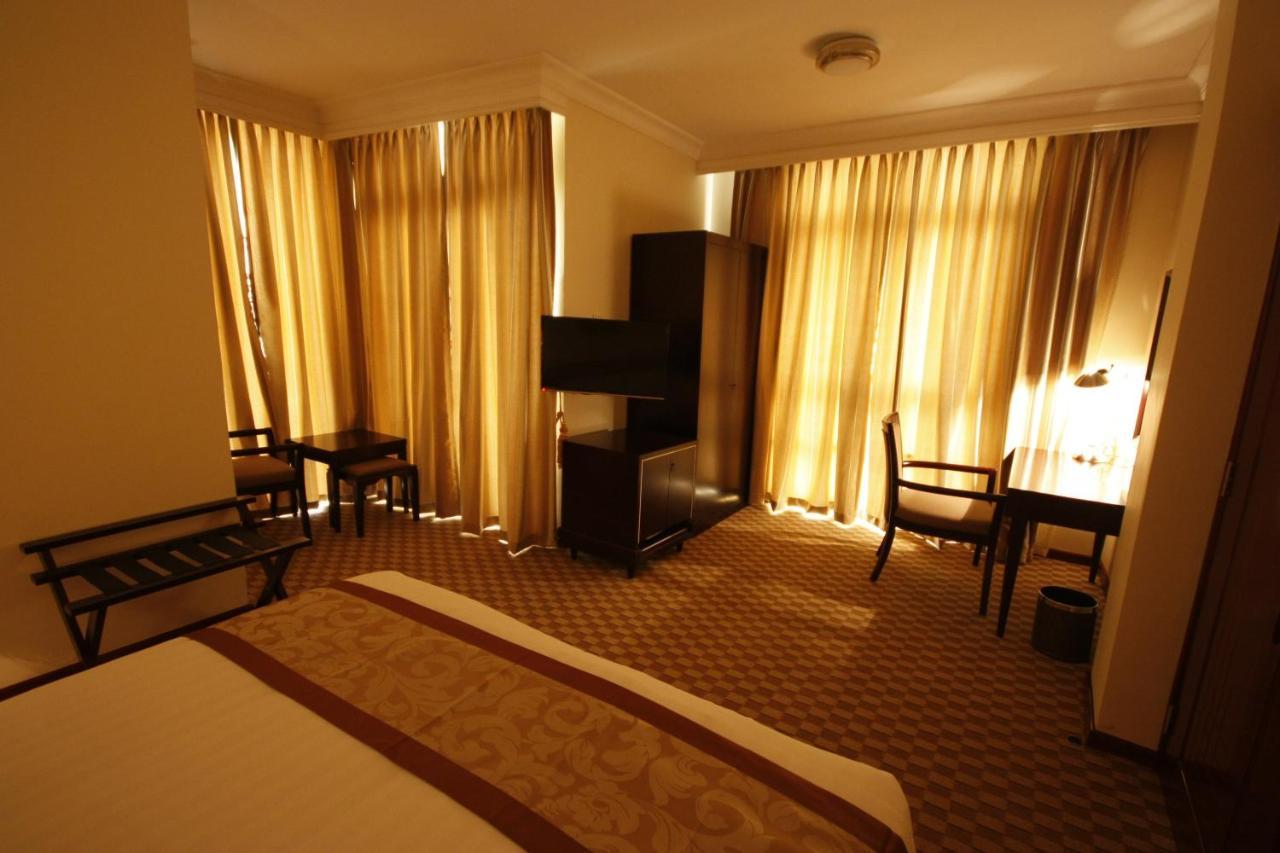 Caravan Hotel Addis Bagian luar foto