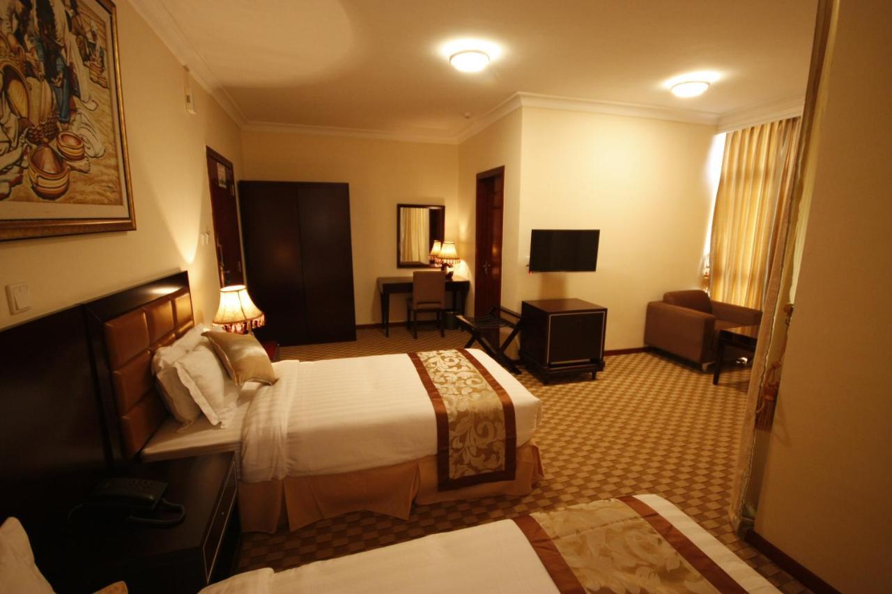Caravan Hotel Addis Bagian luar foto