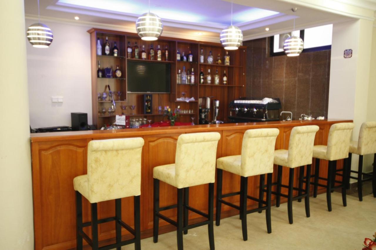 Caravan Hotel Addis Bagian luar foto